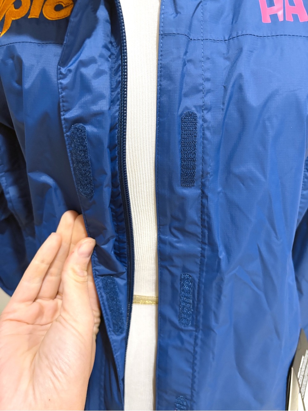 NWT HH Helly Hansen x EPIC Women’s Loke Waterproof Jacket Small - Picture 3 of 7